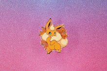 Load image into Gallery viewer, Flower Foxes Pin